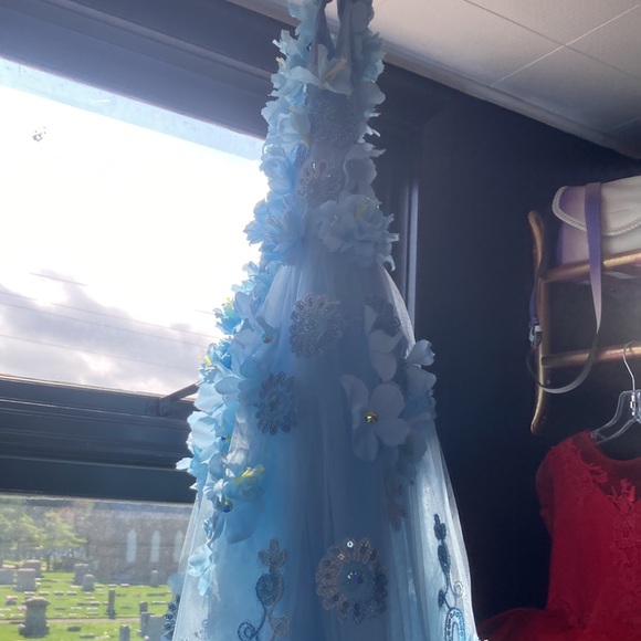 couture floral gown measurements in description (kid size) - Picture 14 of 17